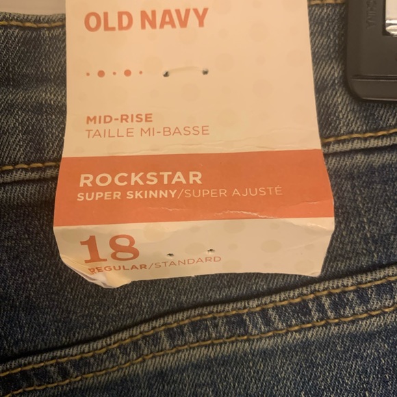 Oldnavy Rockstar denim jeans! - Picture 7 of 8